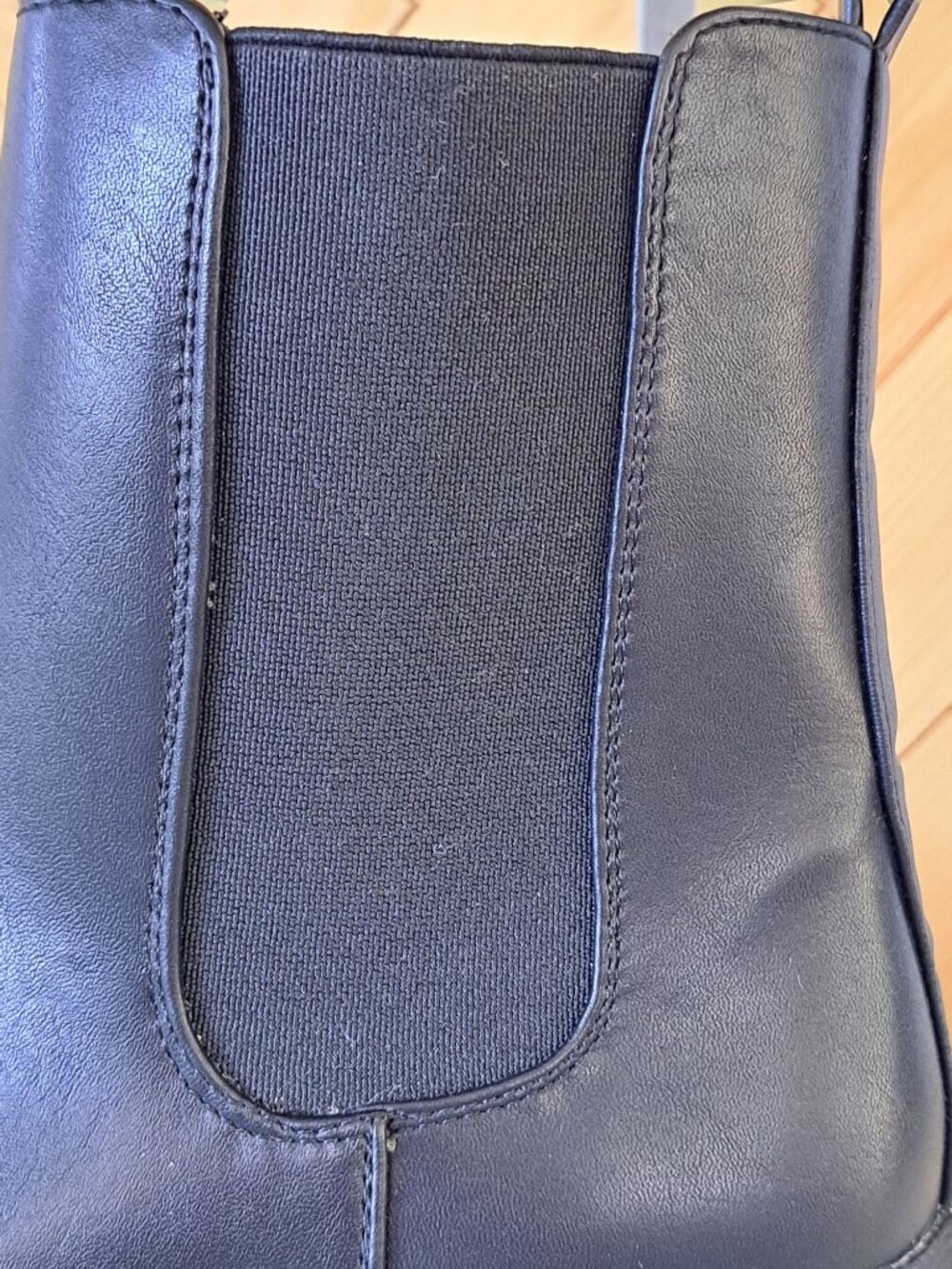 American Eagle Black Chunky Chelsea Boots Side Zippers & Elastic Panel Size 9 - Picture 3 of 9